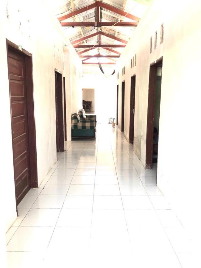 Отель Penginapan Taman Makassar Indah Sungguminasa Экстерьер фото